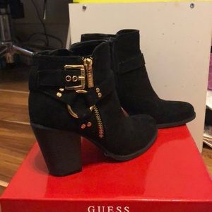 GUESS black velvet booties. EUC